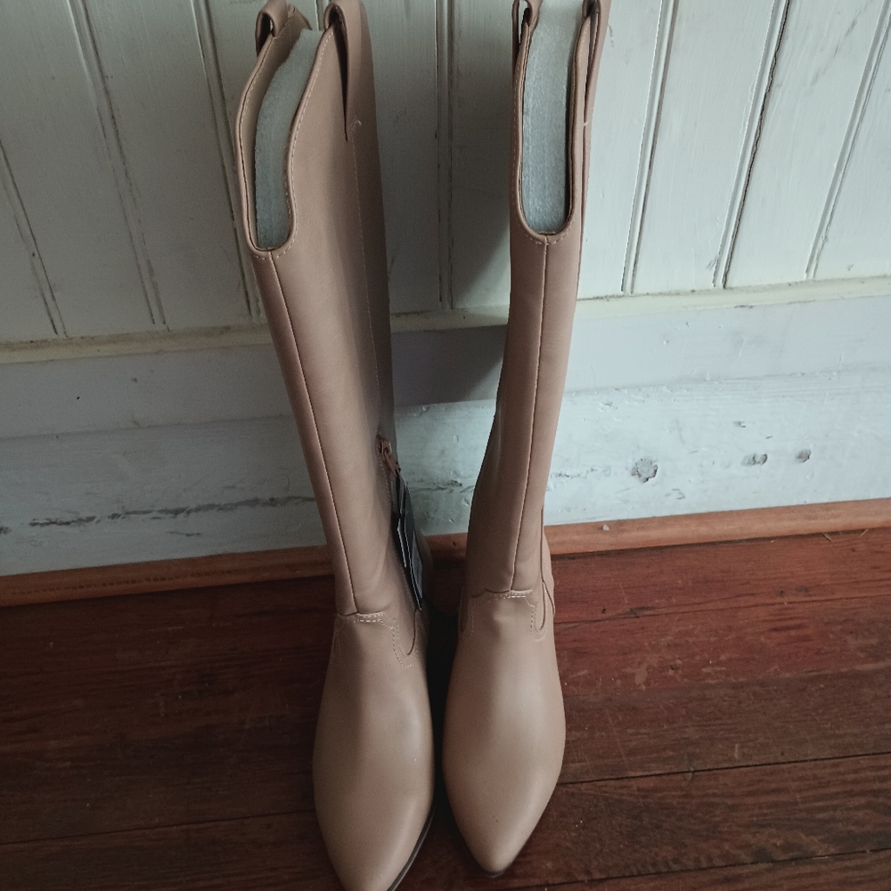 Tan Cow Boots Universal Threads Co.